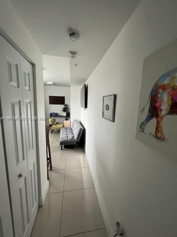 2300 NW 7th Street 201, Miami, FL 33125