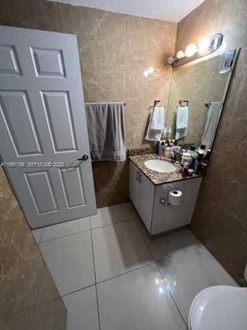 2300 NW 7th Street 201, Miami, FL 33125