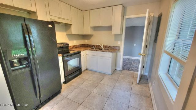 9248 9TH Avenue, Jacksonville, FL 32208