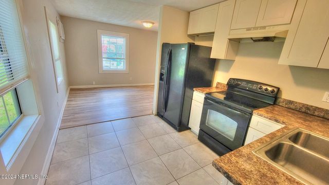 9248 9TH Avenue, Jacksonville, FL 32208
