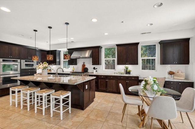 1938 Sheridan Road, Encinitas, CA 92024