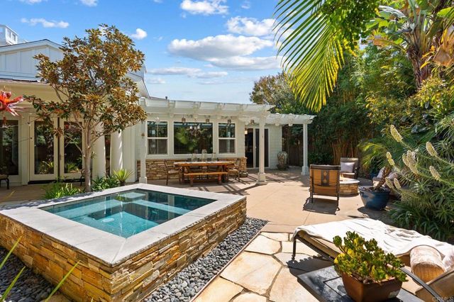 1938 Sheridan Road, Encinitas, CA 92024