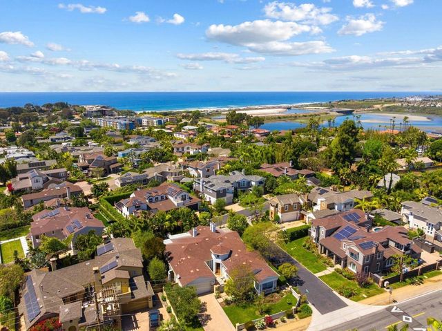 1938 Sheridan Road, Encinitas, CA 92024