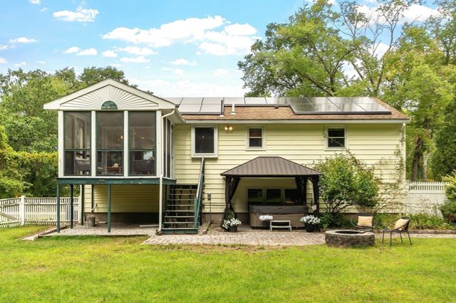 186 High St, Chelmsford, MA 01824