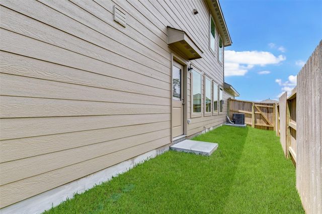 18553 Cepagatti Drive, New Caney, TX 77357