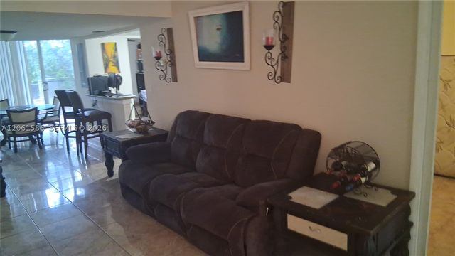 8401 W Sample Rd 47, Coral Springs, FL 33065
