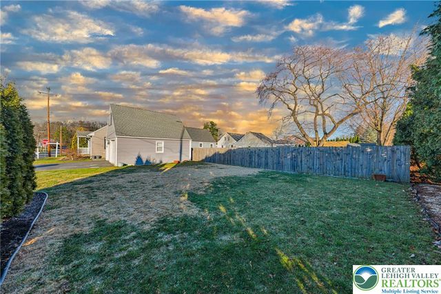 2901 Jewel Street, Palmer Twp, PA 18045