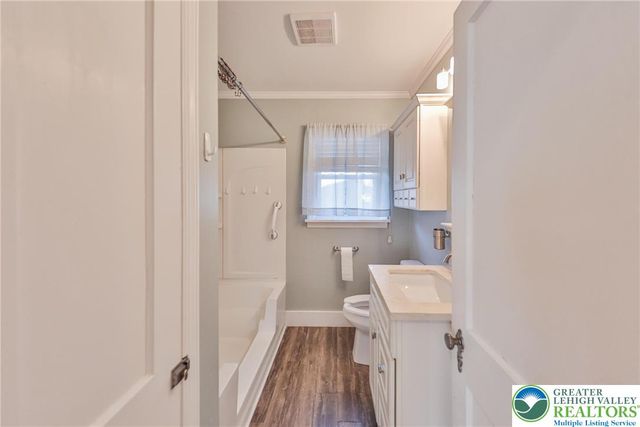 2901 Jewel Street, Palmer Twp, PA 18045