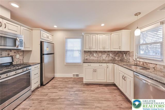 2901 Jewel Street, Palmer Twp, PA 18045