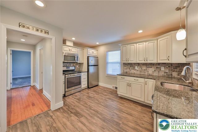 2901 Jewel Street, Palmer Twp, PA 18045