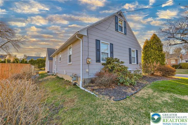 2901 Jewel Street, Palmer Twp, PA 18045