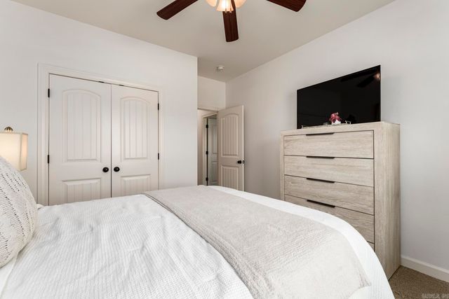 1308 Oak Glenn Place, Little Rock, AR 72022