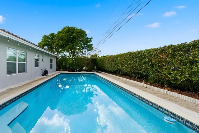 7809 NW 40th Street, Coral Springs, FL 33065