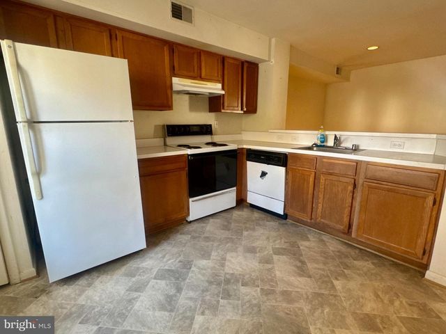 10-B SANDSTONE CT, Annapolis, MD 21403