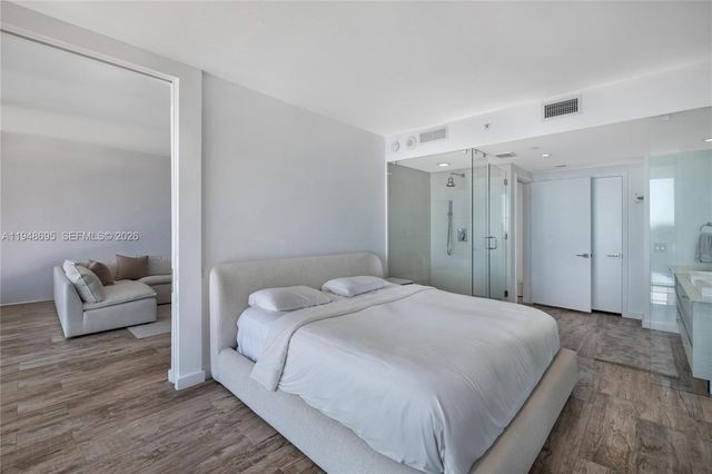 650 NE 32nd St 4306, Miami, FL 33137