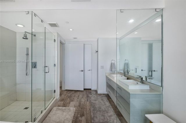 650 NE 32nd St 4306, Miami, FL 33137