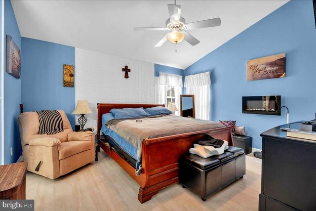 16 W ANNAPOLIS DR, Sicklerville, NJ 08081
