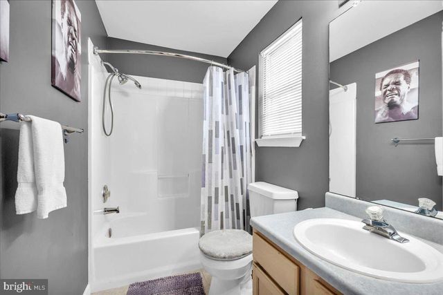 16 W ANNAPOLIS DR, Sicklerville, NJ 08081
