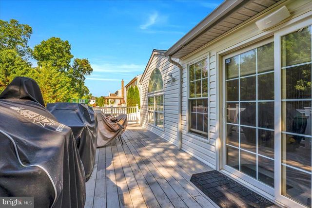 16 W ANNAPOLIS DR, Sicklerville, NJ 08081