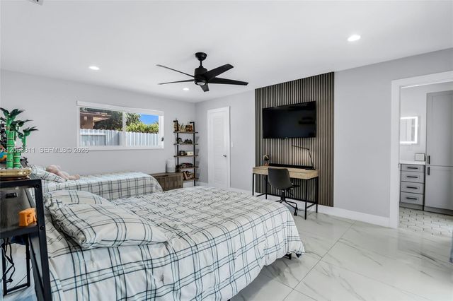 2130 NW 106th Avenue, Pembroke Pines, FL 33026