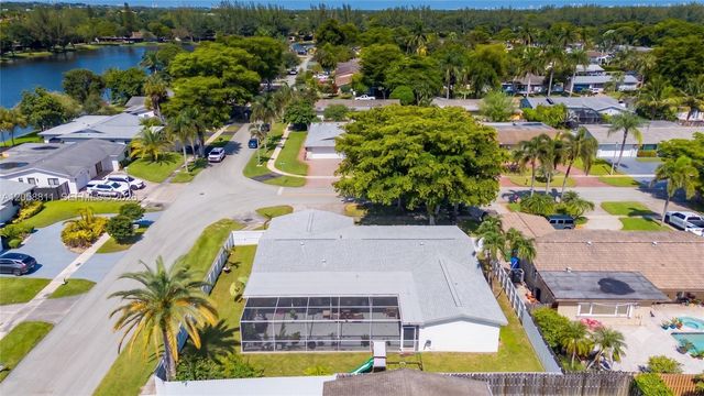 2130 NW 106th Avenue, Pembroke Pines, FL 33026