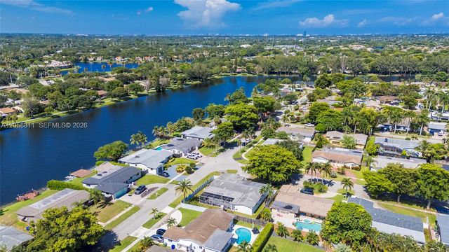 2130 NW 106th Avenue, Pembroke Pines, FL 33026