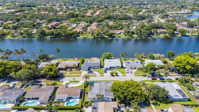 2130 NW 106th Avenue, Pembroke Pines, FL 33026