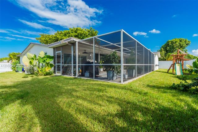 2130 NW 106th Avenue, Pembroke Pines, FL 33026