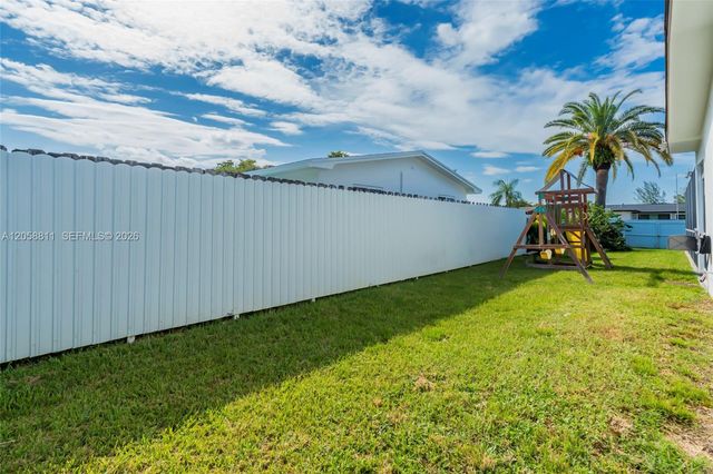2130 NW 106th Avenue, Pembroke Pines, FL 33026