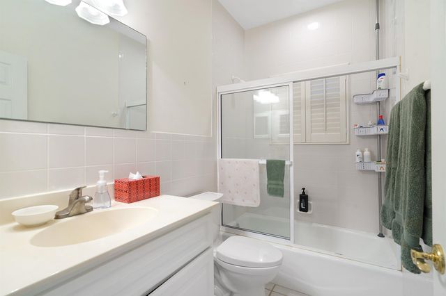 3415 Lands End Dr, St Augustine, FL 32084