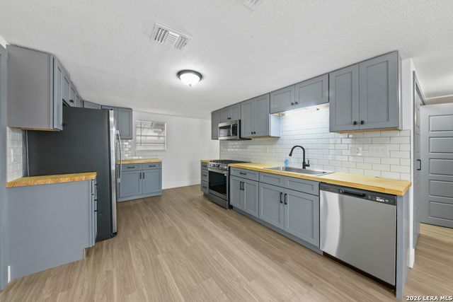 558 Ferris, San Antonio, TX 78220