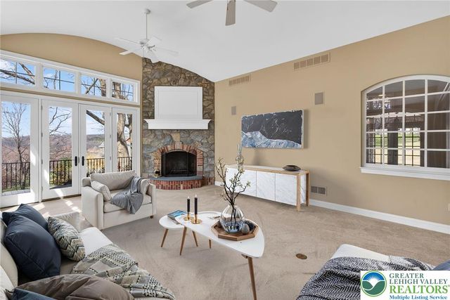 1512 Bette Lane, Lower Saucon Twp, PA 18055