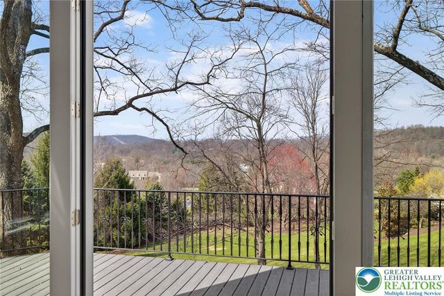 1512 Bette Lane, Lower Saucon Twp, PA 18055