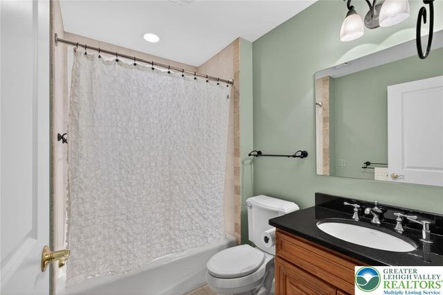 1512 Bette Lane, Lower Saucon Twp, PA 18055