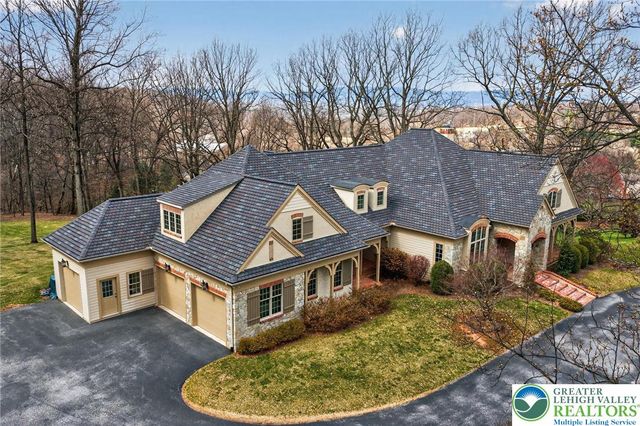 1512 Bette Lane, Lower Saucon Twp, PA 18055