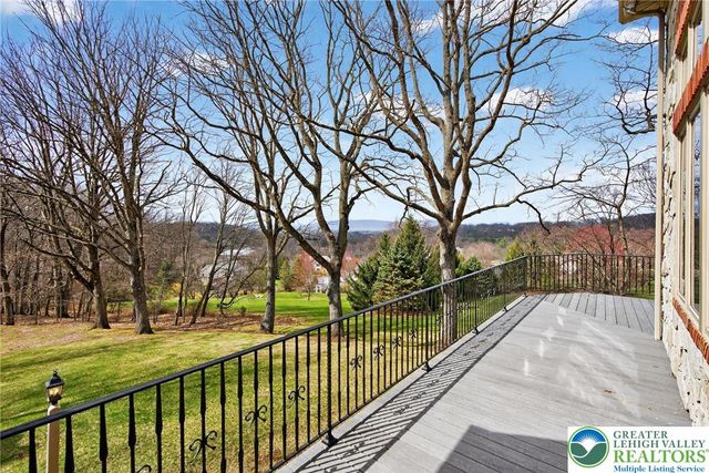 1512 Bette Lane, Lower Saucon Twp, PA 18055