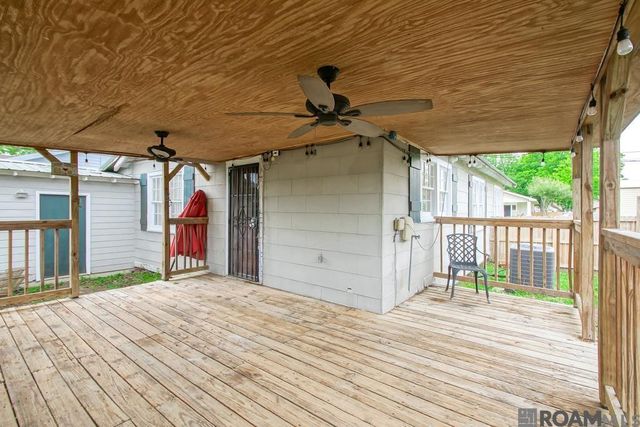 130 4th St, Port Allen, LA 70767