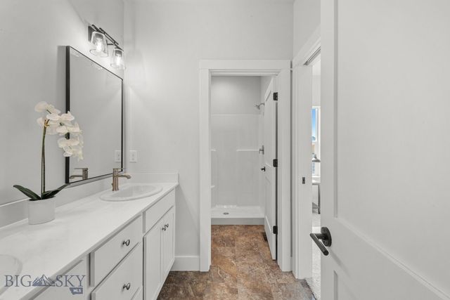 1116 Falcon Ridge Boulevard, Belgrade, MT 59714