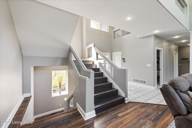 6908 Colton Rd, Crestwood, KY 40014