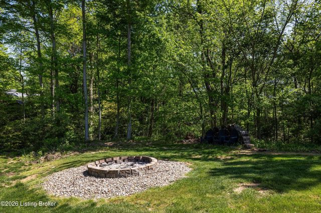 6908 Colton Rd, Crestwood, KY 40014