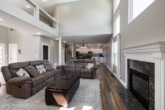 6908 Colton Rd, Crestwood, KY 40014