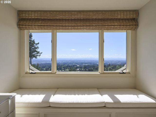 1205 Sw FAIRFAX Pl, Portland, OR 97225