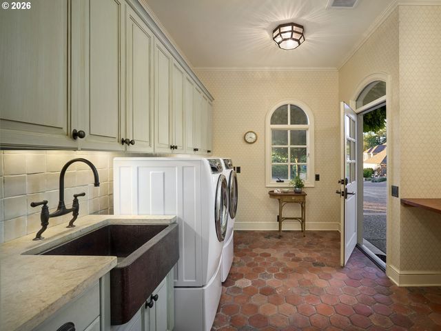 1205 Sw FAIRFAX Pl, Portland, OR 97225