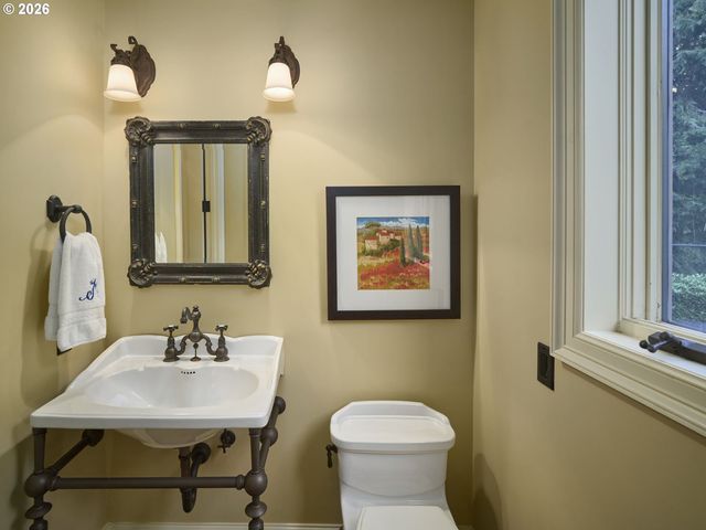1205 Sw FAIRFAX Pl, Portland, OR 97225
