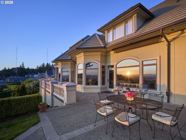 1205 Sw FAIRFAX Pl, Portland, OR 97225