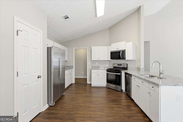 2720 Kentshire Way, Lawrenceville, GA 30044