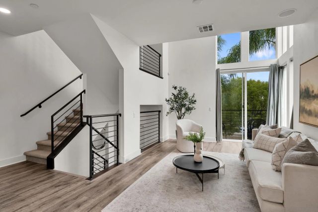 2432 Via Alta, San Diego, CA 92108