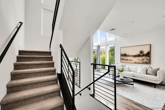 2432 Via Alta, San Diego, CA 92108