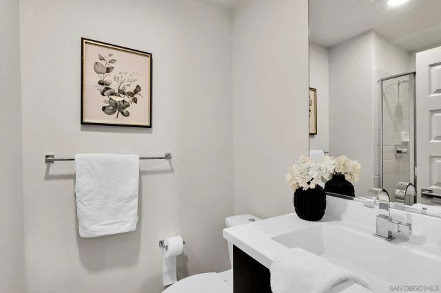 2432 Via Alta, San Diego, CA 92108