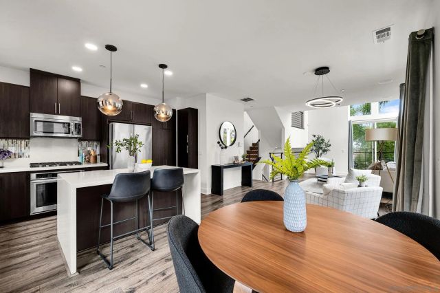 2432 Via Alta, San Diego, CA 92108